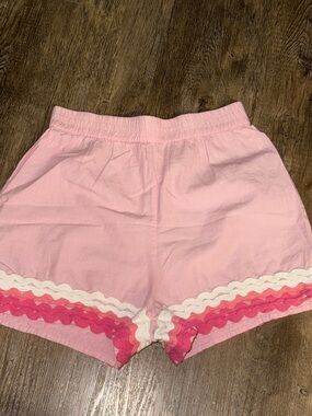 Simply Couture Light Pink High Waist Shorts with Pink Trim